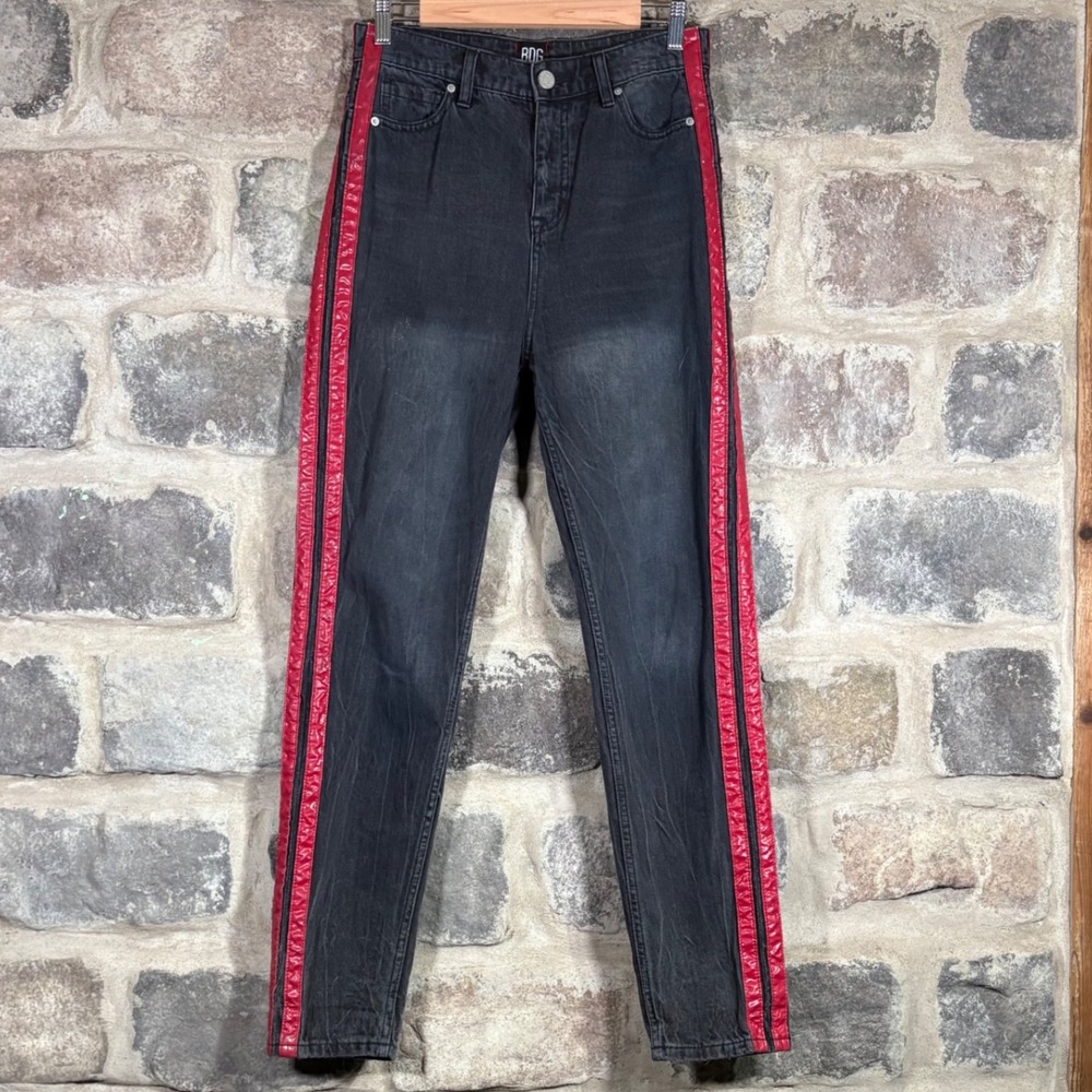 BDG Urban Outfitters Mom High Rise Jeans Black Red Racing Stripe Size 26 Edgy